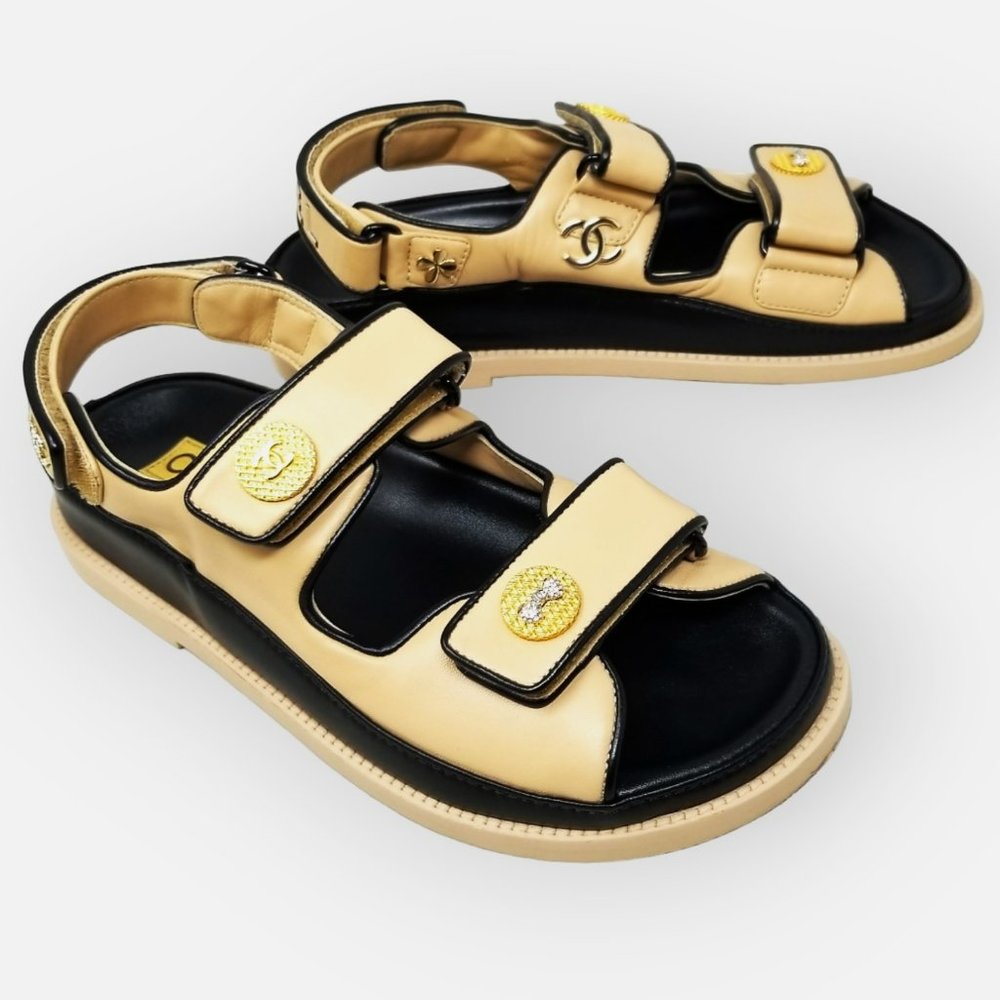 CHANEL Tan/Black/Gold Chunky Leather DAD SANDALS (2023) - EUR 37
